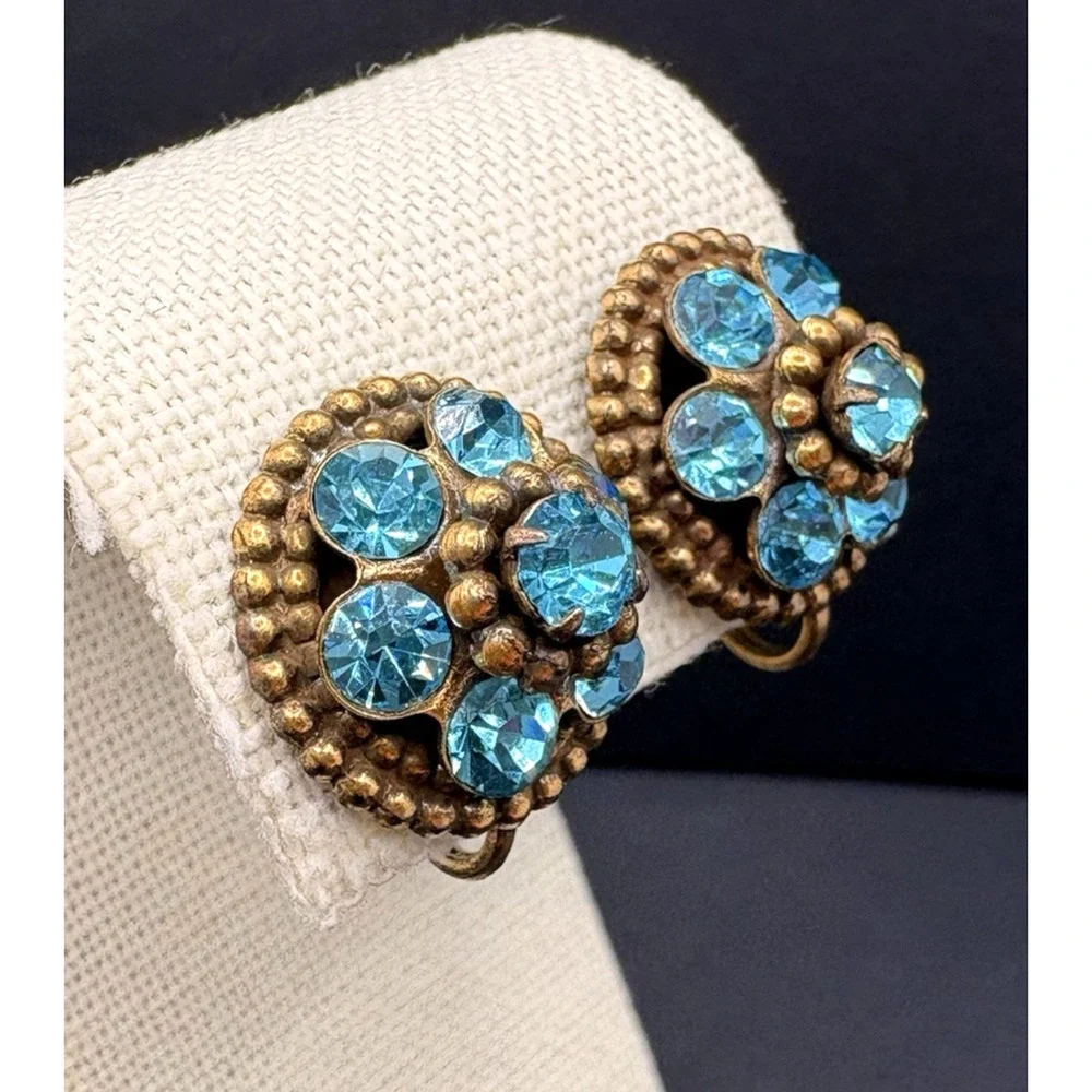 Vintage Coro‎ Aquamarine Blue Rhinestone Floral Gold Tone Screw Back Earrings